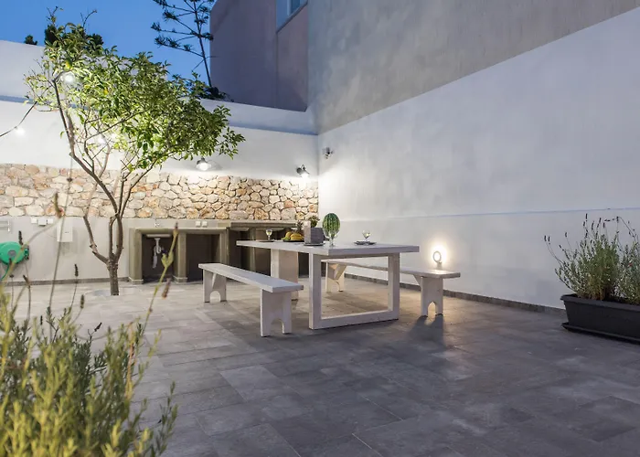 Villa Aurum Kamari (Santorini)