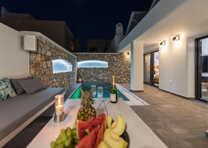 Aurum Kamari (Santorini)