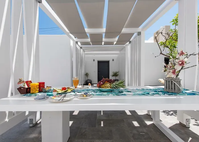 Villa Aurum Kamari (Santorini)